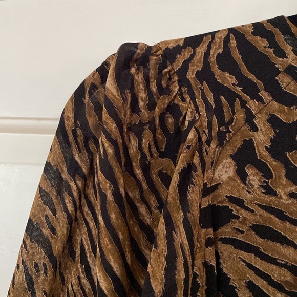 GANNI Tiger Print Dress NWT Size 34 Size US 2 Animal Print Mobwife Chic Viscose - Picture 14 of 16